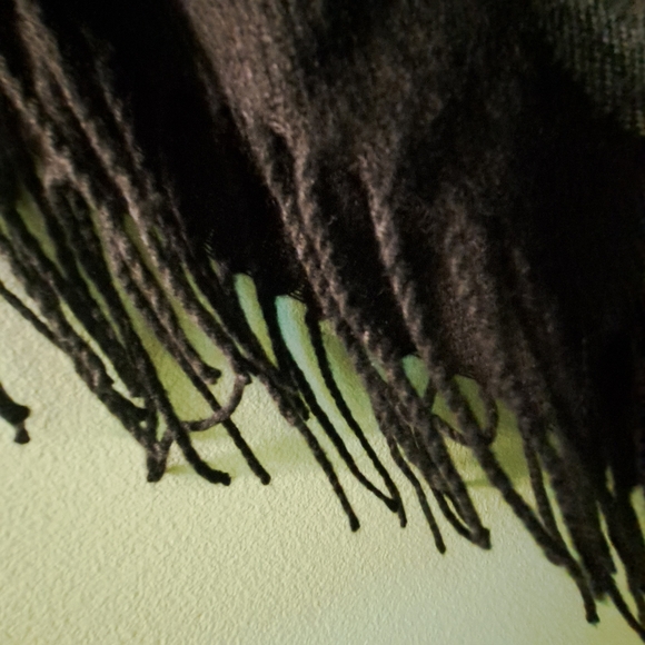 Cleo Women's Poncho Sweater - Picture 14 of 15